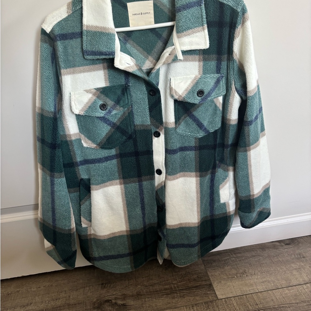 Dry Goods Thread and Supply Women’s Green and White Plaid Button-Up Shirt